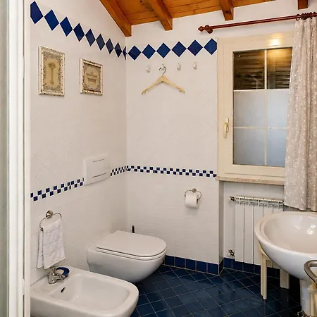Apartamento Elegant Lakeview For 6 *